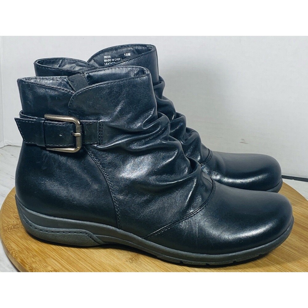 Clarks Black Leather Ruched Ankle Boots Women's 10M Buckle Side Zip - Picture 3 of 9